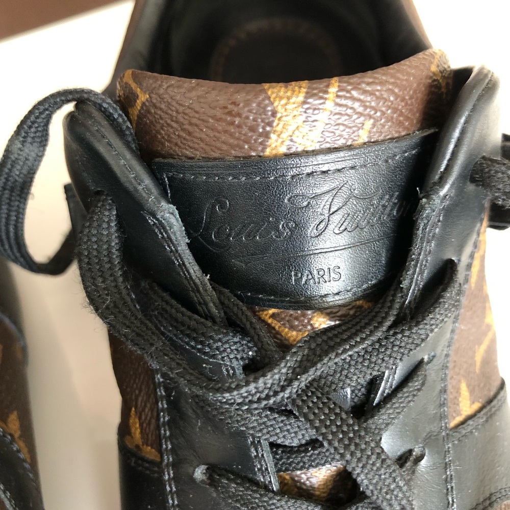 Louis Vuitton mens sneaker - Picture 7 of 7